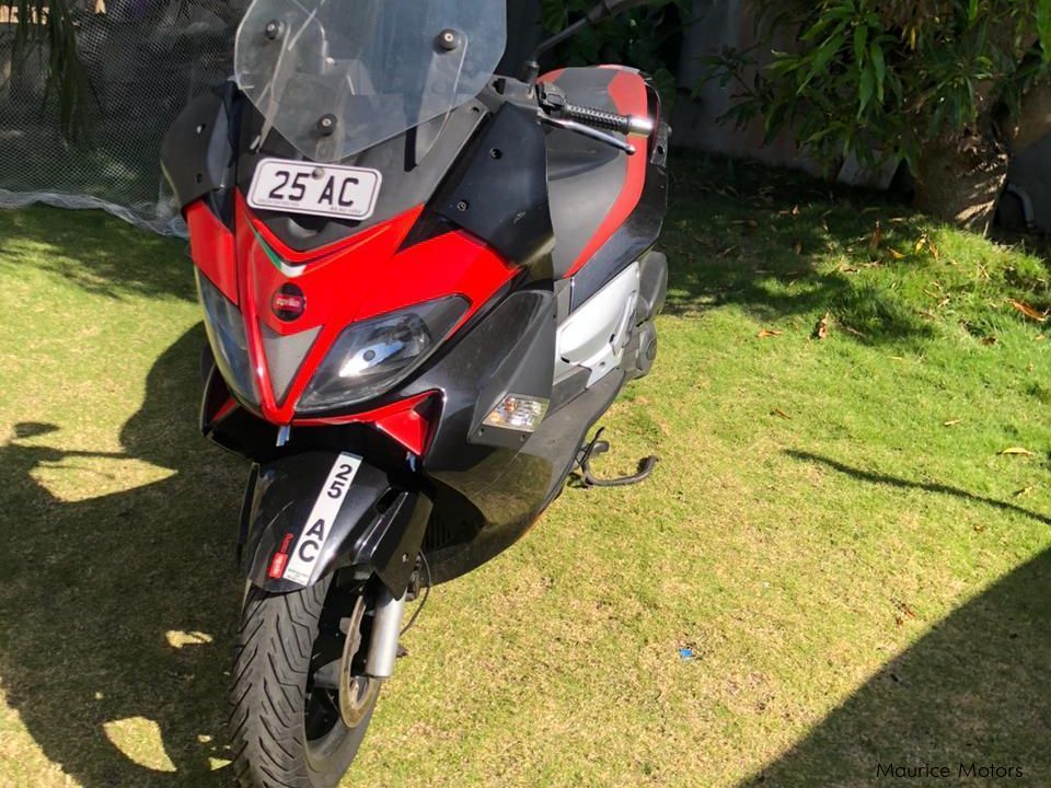 Aprilia Sr max in Mauritius