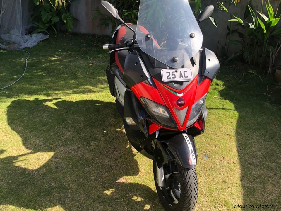 Aprilia Sr max in Mauritius