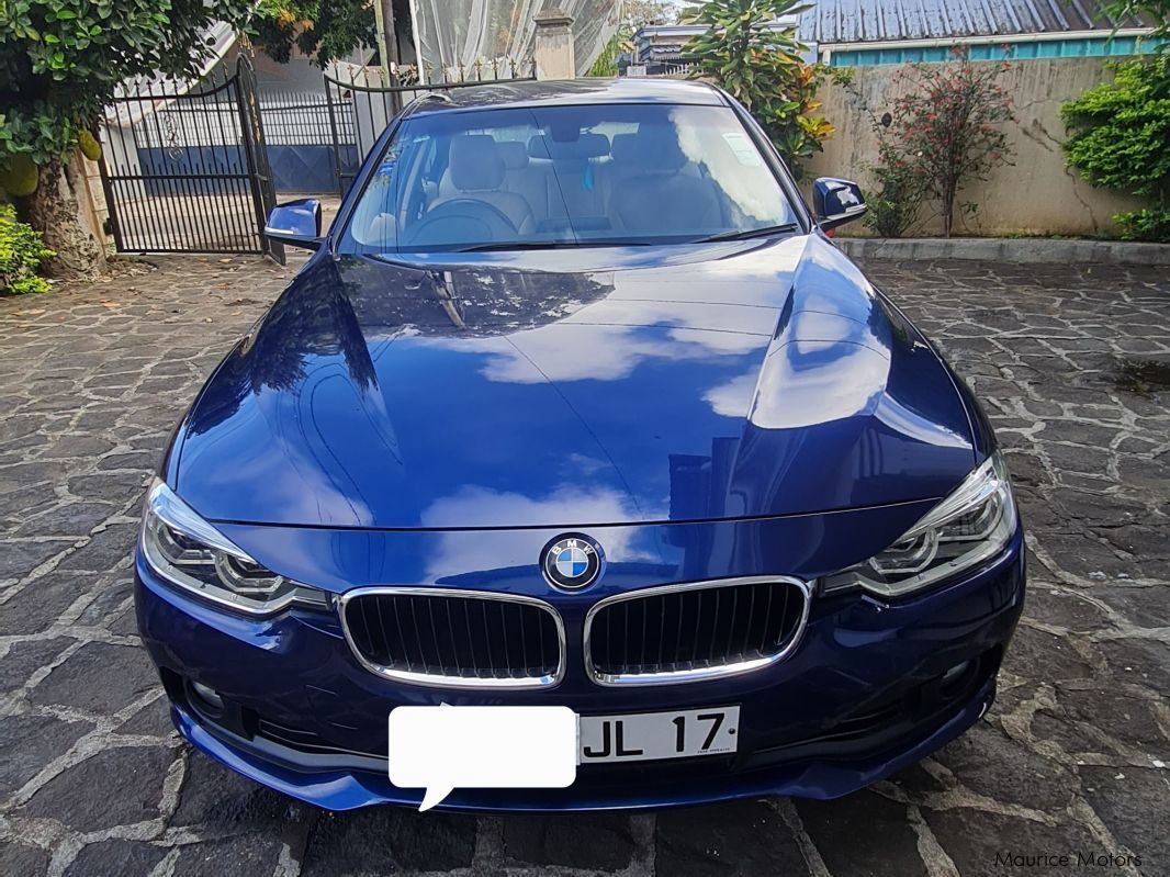 BMW 318i Luxury line in Mauritius