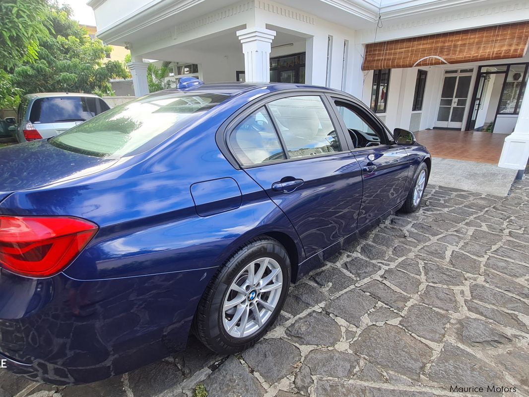 BMW 318i Luxury line in Mauritius