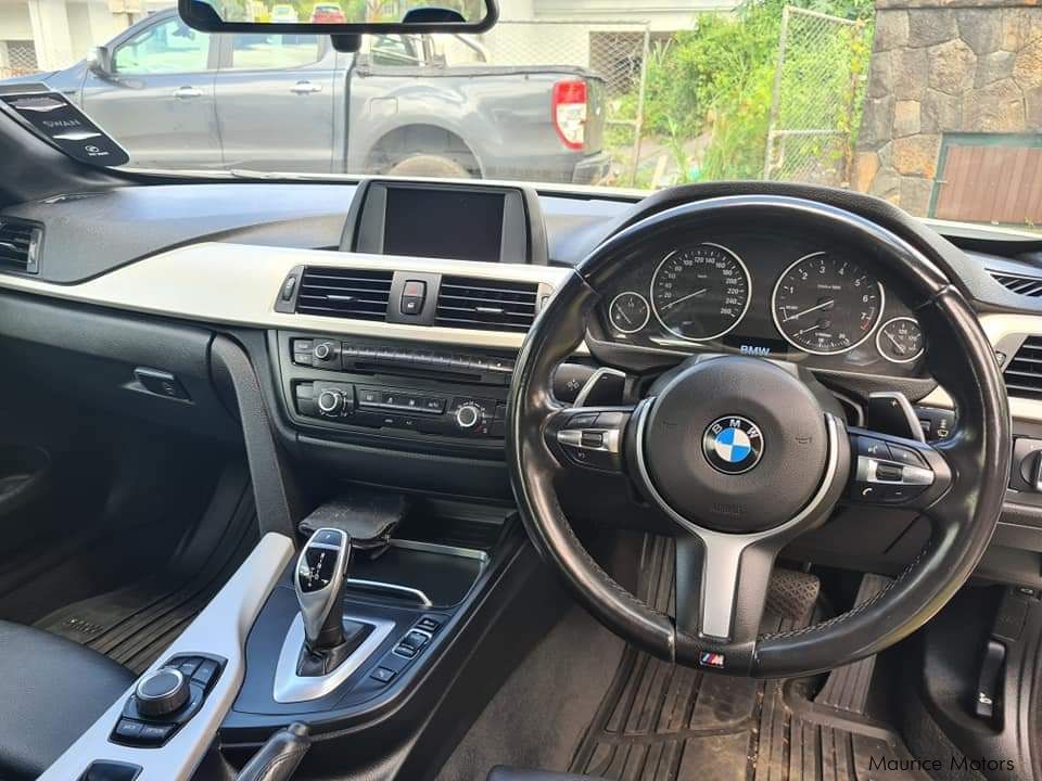 BMW 420i cabriolet in Mauritius