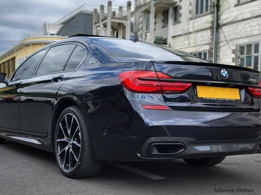 BMW 740Le in Mauritius