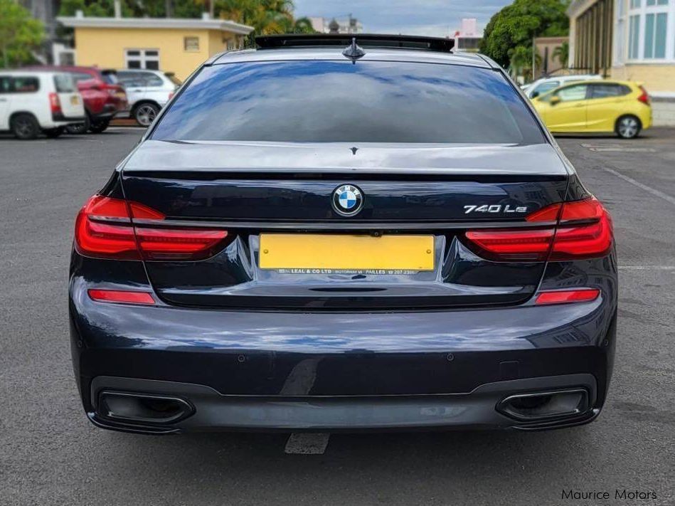 BMW 740Le in Mauritius