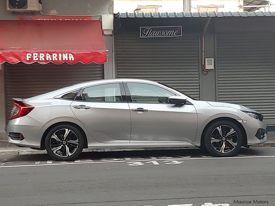 Honda Civic Sport in Mauritius