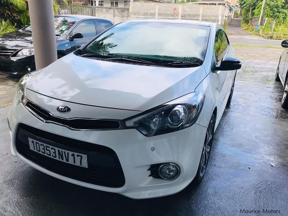 Kia CERATO KOUP 1.6 T-GDI SUNROOF  in Mauritius