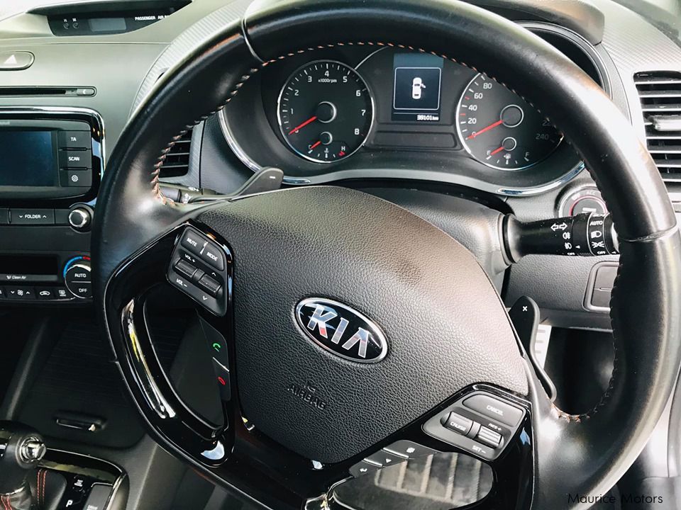 Kia CERATO KOUP 1.6 T-GDI SUNROOF  in Mauritius