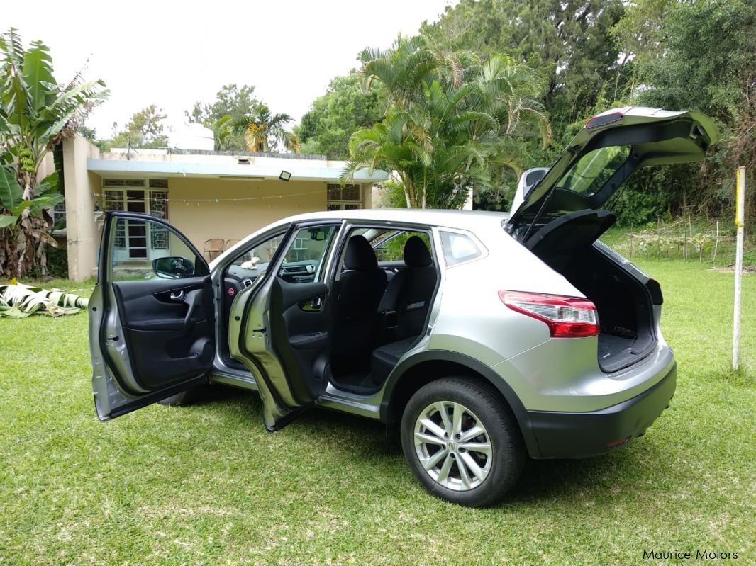 Nissan Qashqai Accenta in Mauritius