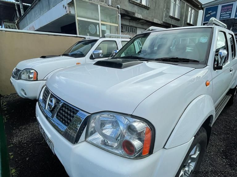 Nissan np300 in Mauritius