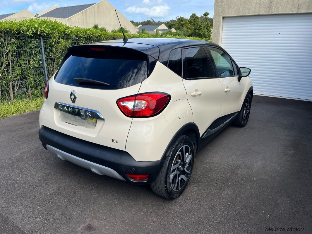 Renault Captur intens 1.2 in Mauritius