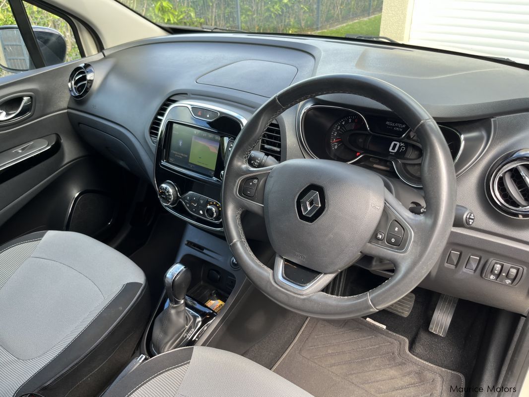 Renault Captur intens 1.2 in Mauritius