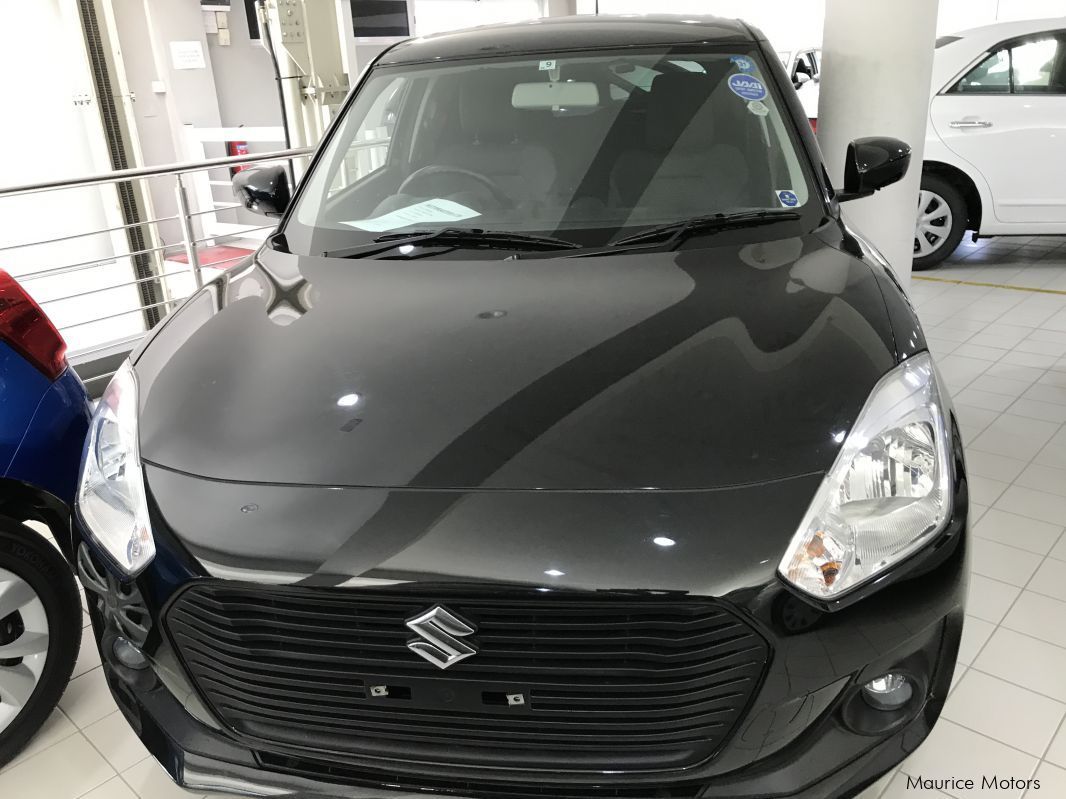 Suzuki SWIFT - BLACK in Mauritius