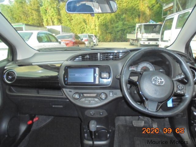 Toyota Vitz 1320 CC Jewela in Mauritius