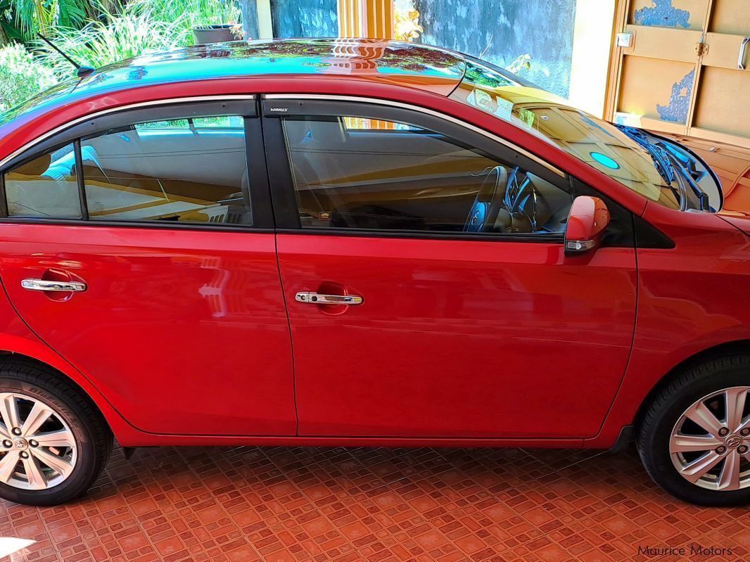 Toyota Yaris Sedan Dual VVTI in Mauritius