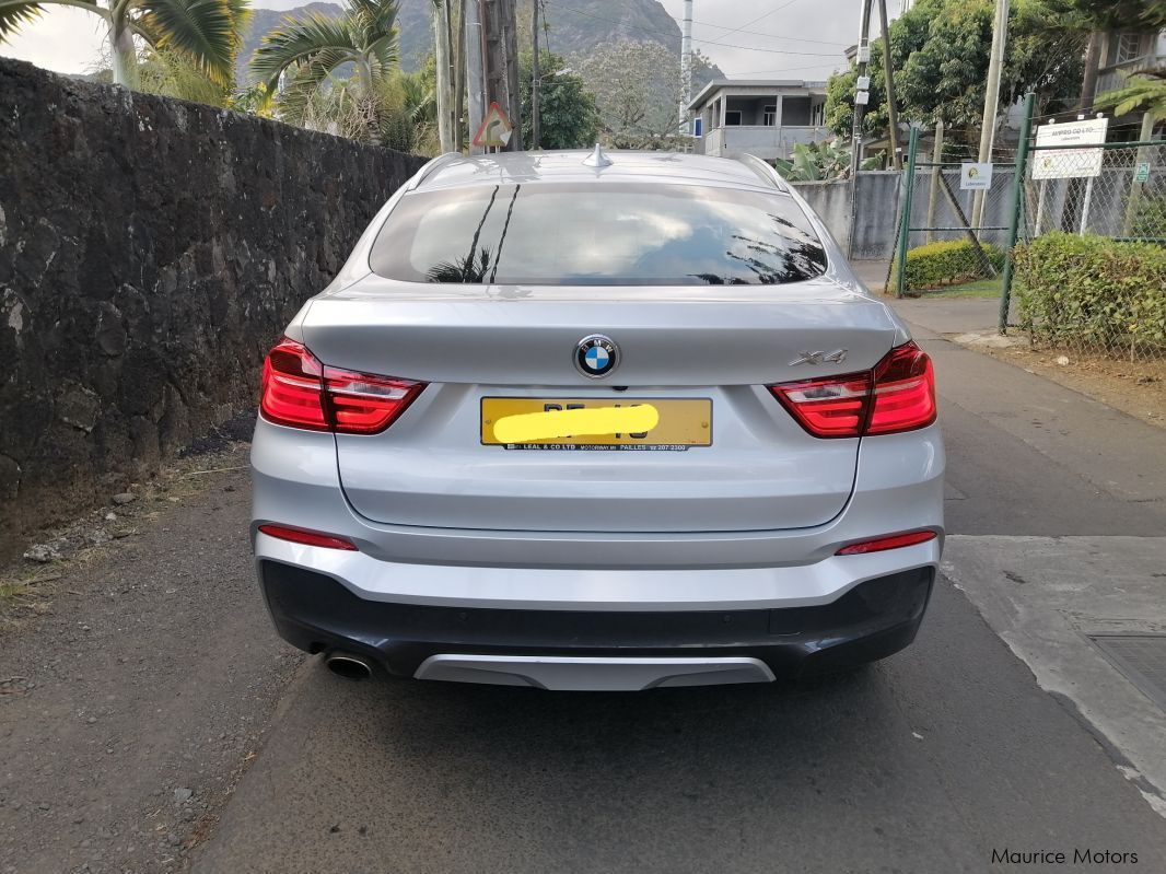 BMW X4 XDRIVE 20i M-SPORT in Mauritius