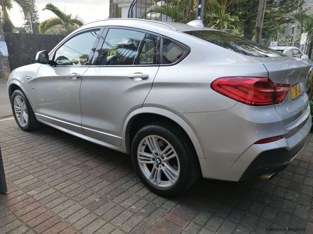 BMW X4 XDRIVE 20i M-SPORT in Mauritius