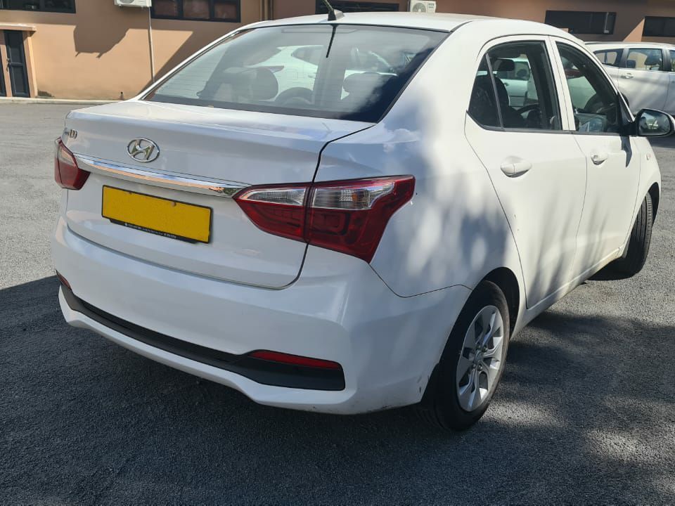 Hyundai Grand i10 sedan in Mauritius