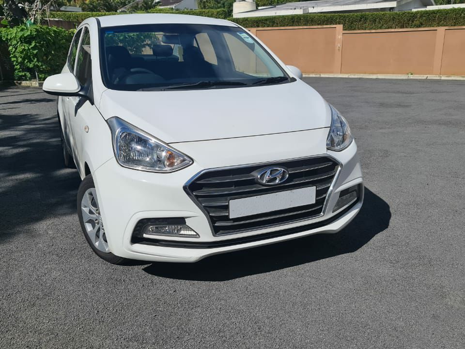Hyundai Grand i10 sedan in Mauritius