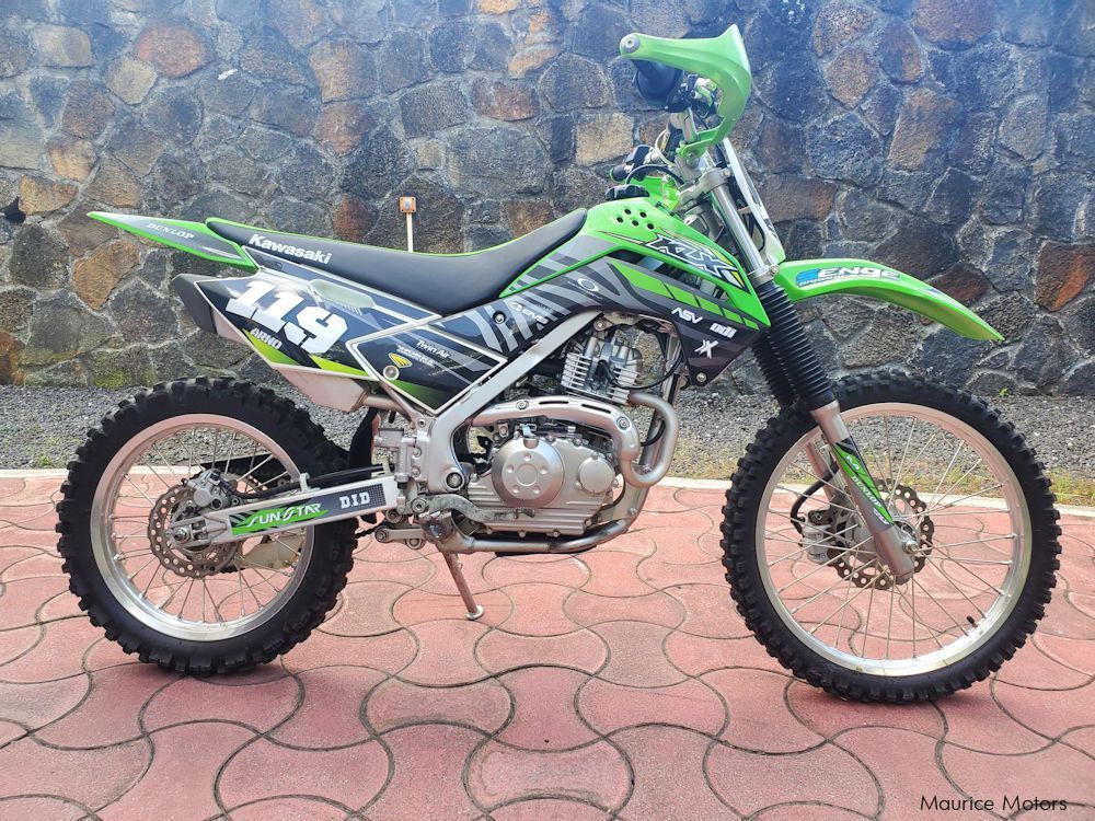 Kawasaki KLX140 in Mauritius