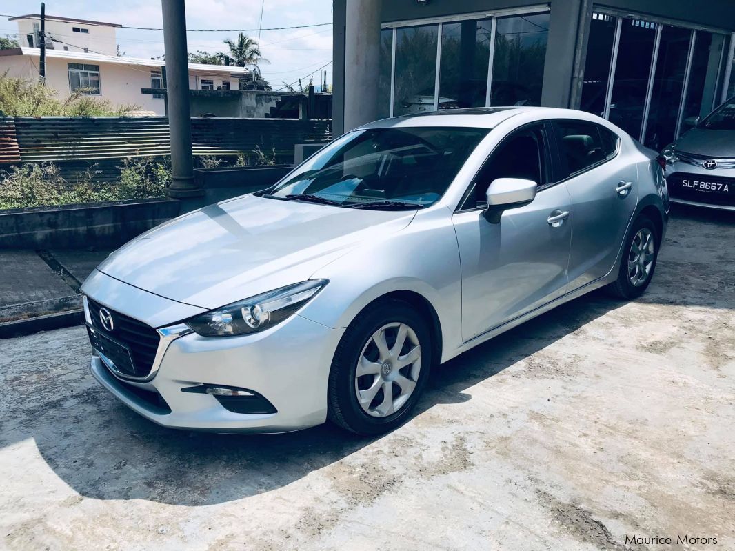 Mazda 3 SKYACTIV AT SUNROOF LEATHER  in Mauritius