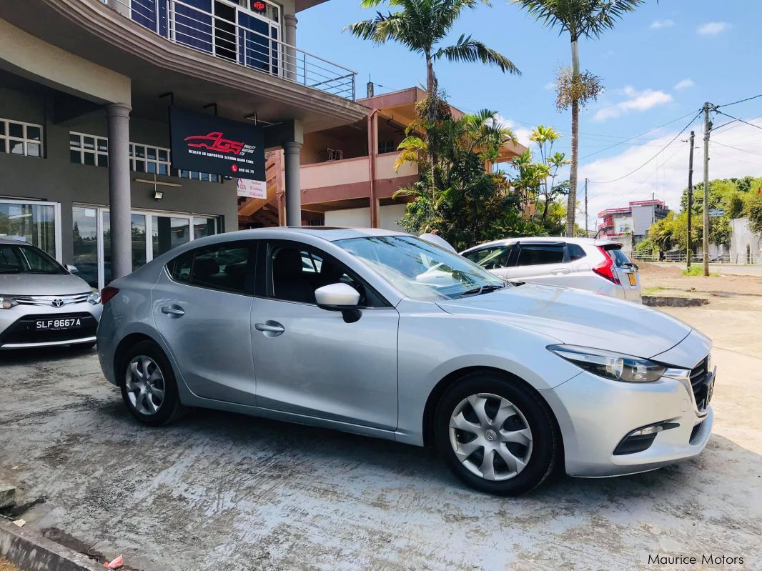 Mazda 3 SKYACTIV AT SUNROOF LEATHER  in Mauritius