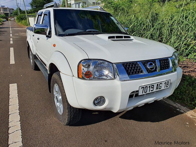 Nissan NP300 4X4 in Mauritius