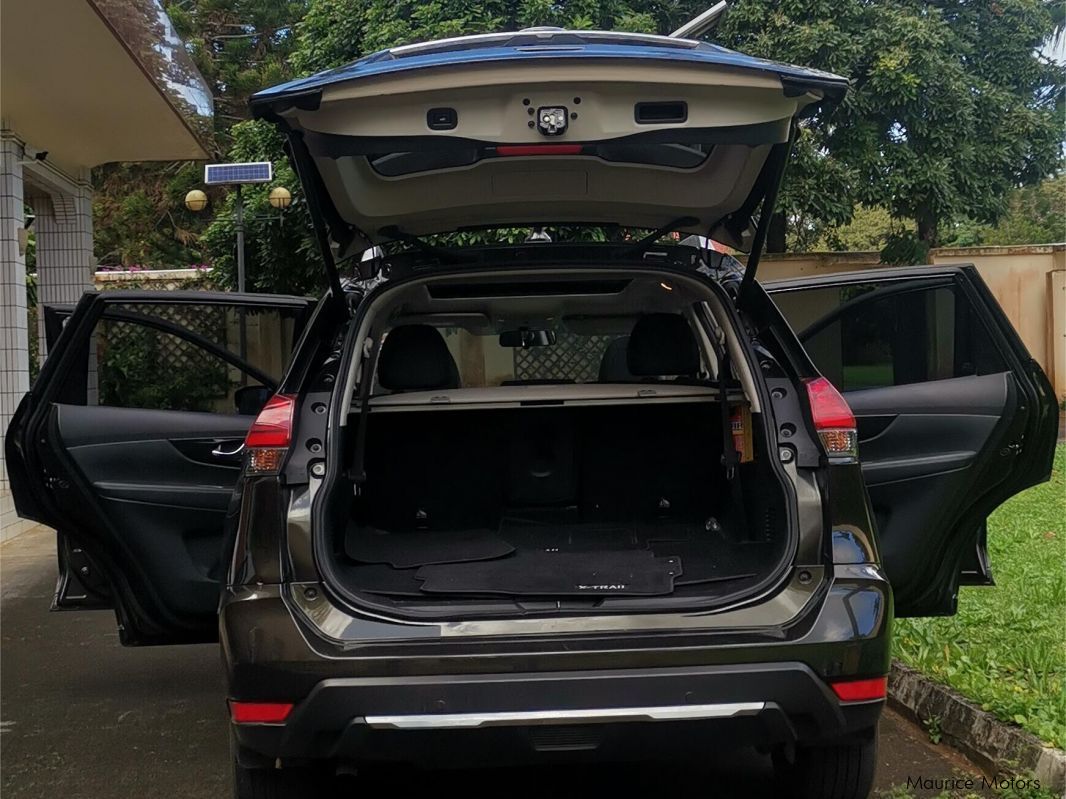 Nissan X-TRAIL 4WD in Mauritius