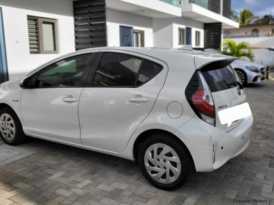 Toyota Aqua s in Mauritius