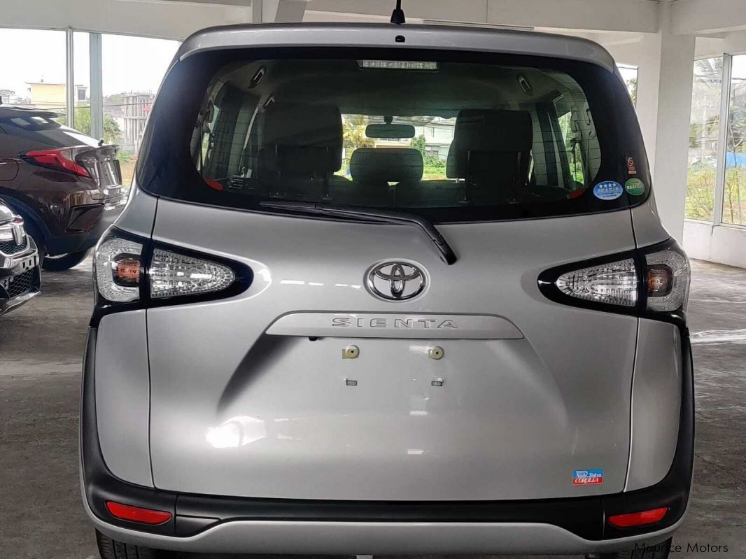 Toyota Sienta 7 Seater in Mauritius
