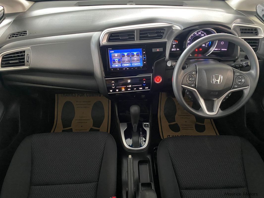 Honda Fit 13G L in Mauritius
