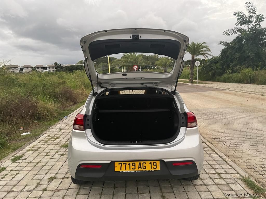 Kia Rio in Mauritius