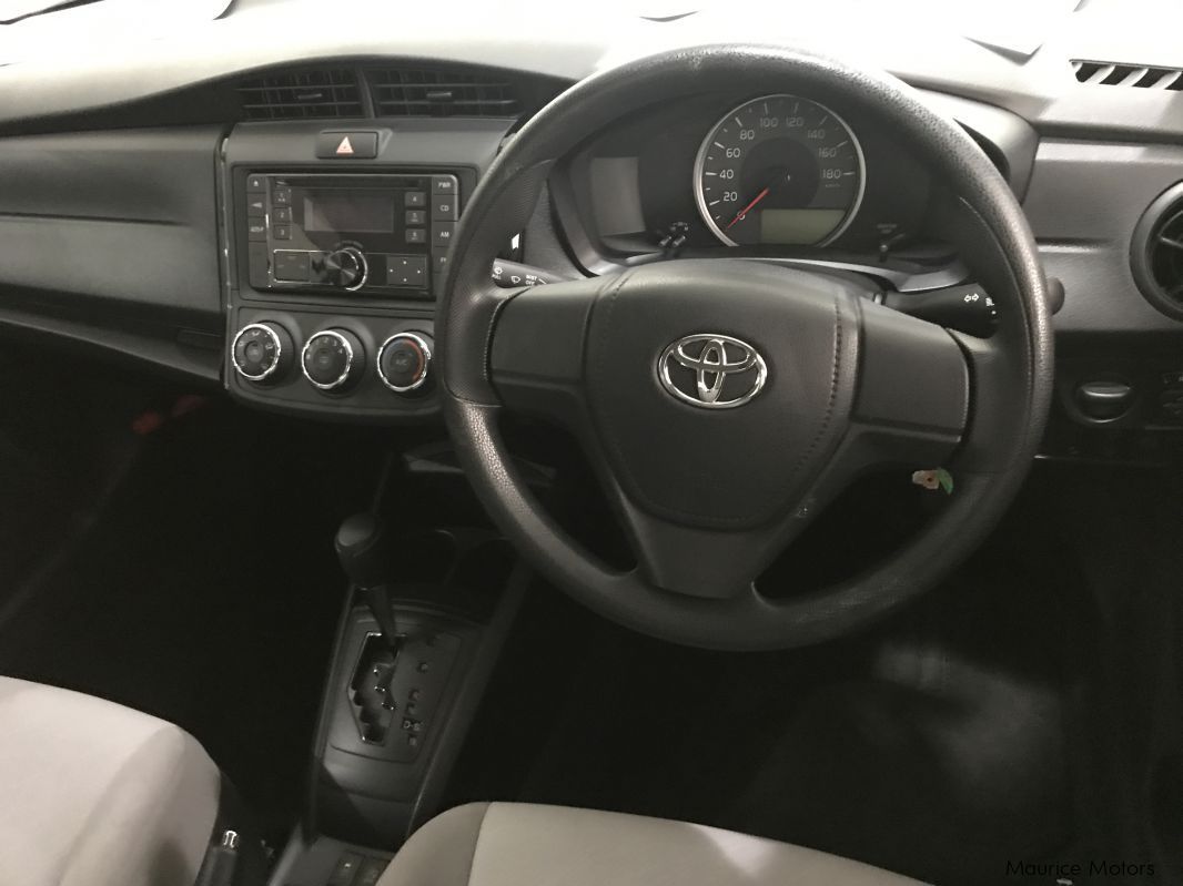 Toyota COROLLA - AXIO - SILVER in Mauritius