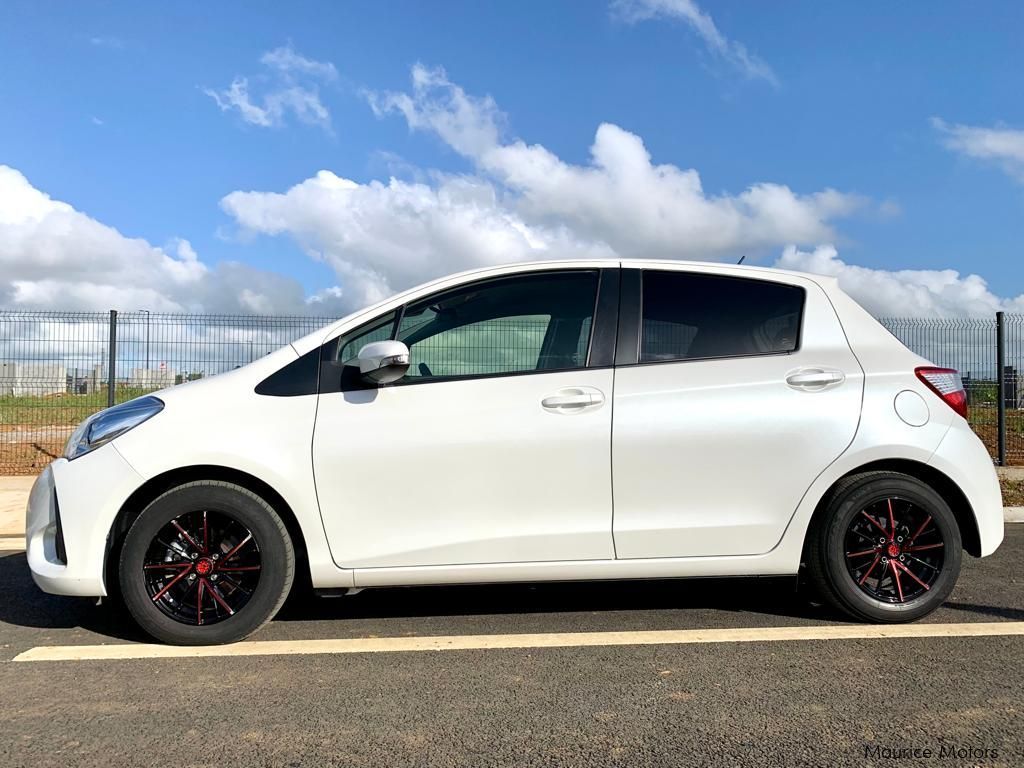 Toyota vitz in Mauritius