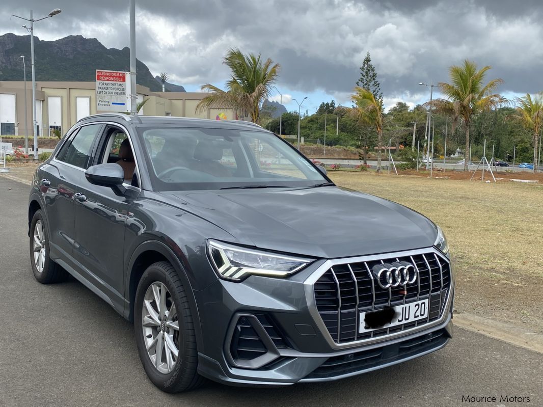 Audi Q3 (S line) in Mauritius