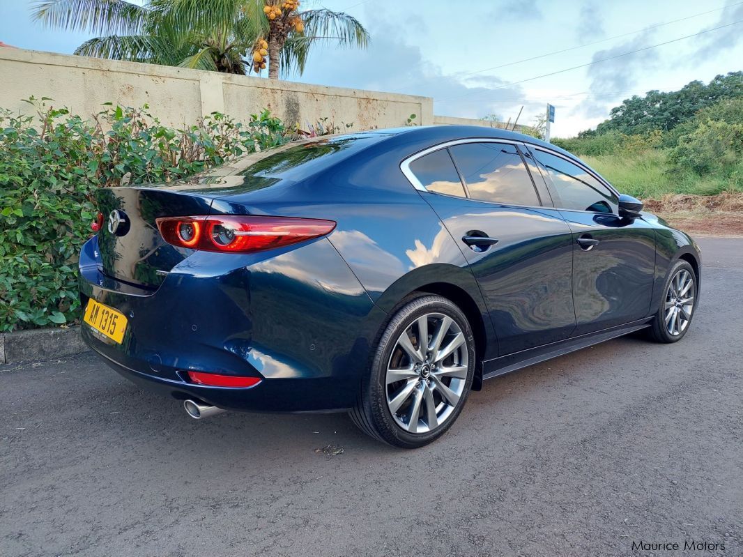 Mazda 3 Signature in Mauritius