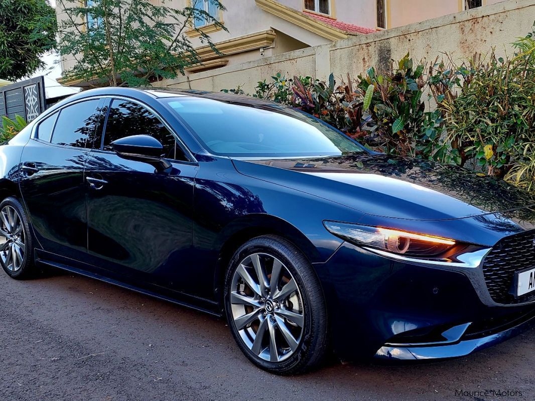 Mazda 3 Signature in Mauritius