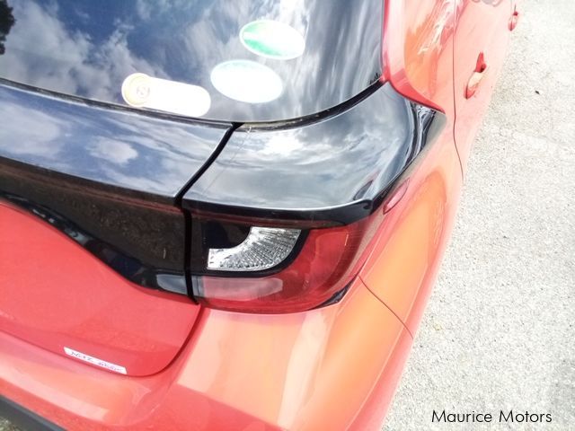Toyota Toyota Yaris Hybrid in Mauritius