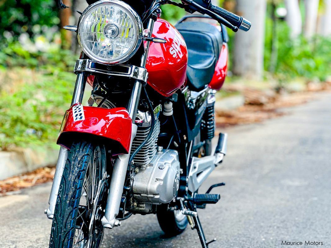 Suzuki EN 150CC in Mauritius