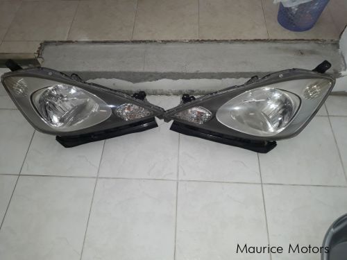 Used Headlights Honda Fit for sale in Tamarin