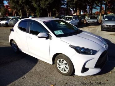 Pre-owned Toyota Yaris HYBRID X for sale in 