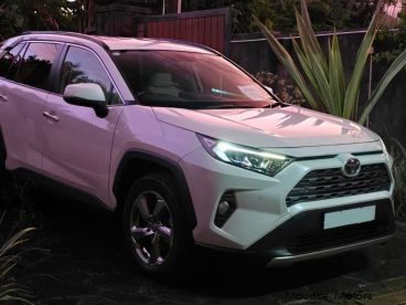 Pre-owned Toyota Rav4 for sale in 