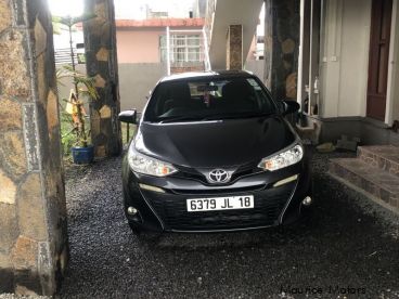 Toyota Yaris hatch back d