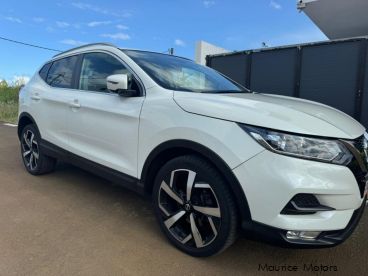 Pre-owned Nissan Qashqai for sale in 