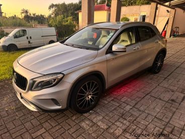 Mercedes-Benz GLA 200 d