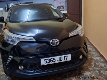 Toyota C-HR d