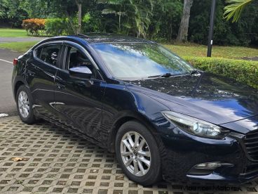 Pre-owned Mazda 3 for sale in 