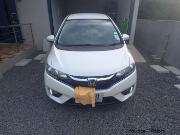 Pre-owned Honda Fit hybrid for sale in 