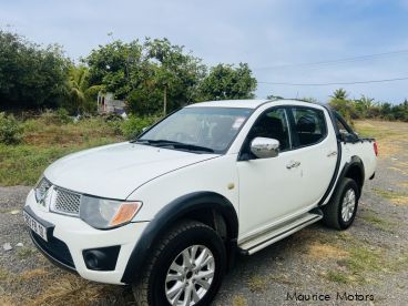 Pre-owned Mitsubishi Sportero for sale in 