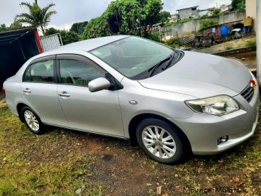 Pre-owned Toyota Corolla Axio for sale in 