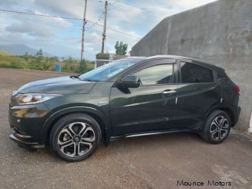 Pre-owned Honda Vezel for sale in 