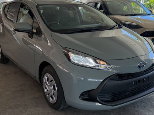 Toyota Aqua X Hybrid in Mauritius